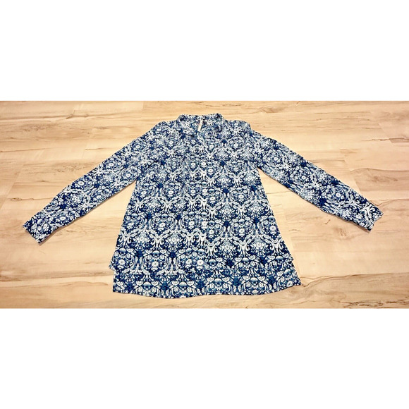 Laundry by Shelli Segal Women Small Top Blue Filigree Lightweight Button Up - Picture 1 of 8